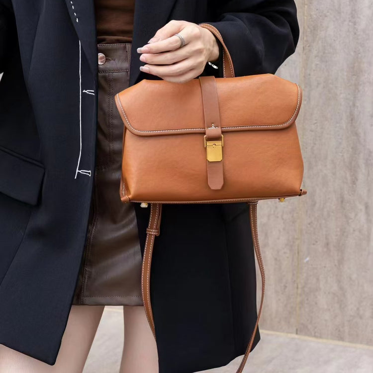 質感真皮|2024新款植鞣頭層牛皮通勤小眾設計隨興郵差包女小挎包單肩斜挎包「6127」24.09-2