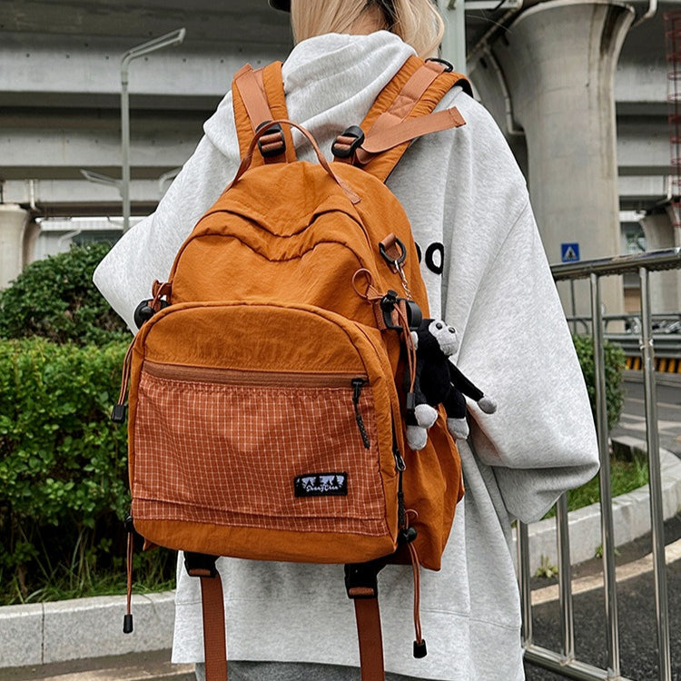 致青春|大容量輕量化男女雙肩包防刮耐磨運動背包登山健行休閒旅行包「8103-137」25.11-1