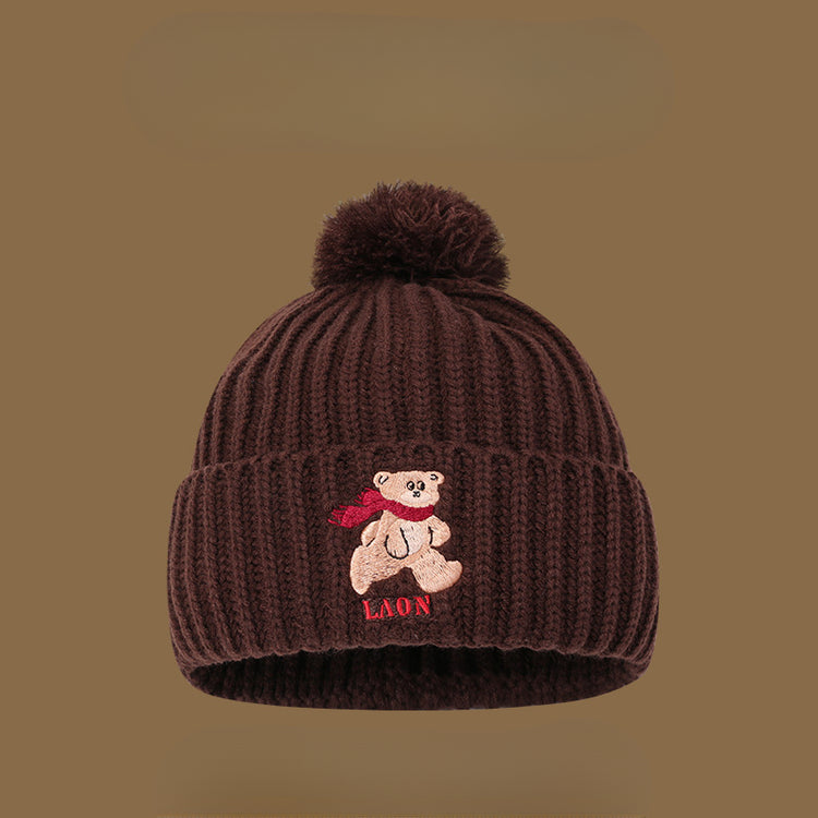 流行帽子|韓版可愛紅巾小熊LAO毛球針織帽冬季保暖百搭防風加厚顯臉小冷帽「C4729」24.10-4