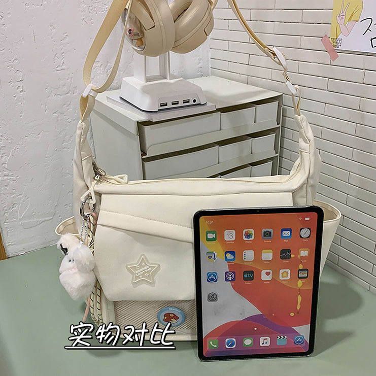 致青春|二次元吧唧痛包日系ins大容量純色百搭郵差包透明休閒通勤單肩包「2752-125」25.05-3