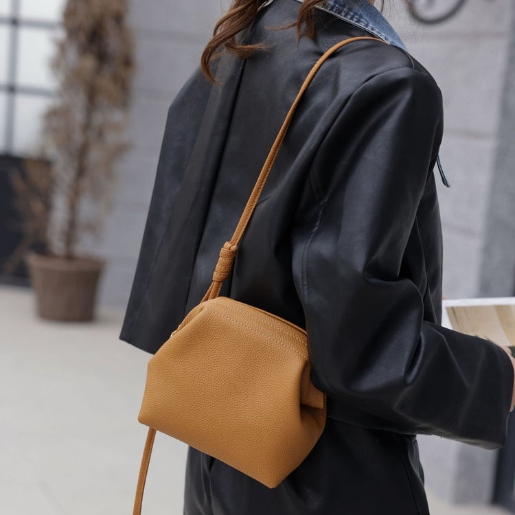 質感真皮|2024年新韓版小眾設計頭層牛皮真皮女包單肩斜背通勤貝殼包包女「6903」24.03-3