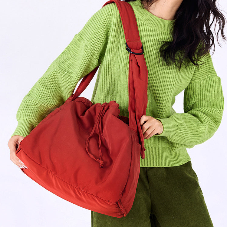 致青春|大容量質感包包女休閒旅行單肩包輕便簡約百搭抽繩斜挎托特包「6180-130」25.09-2