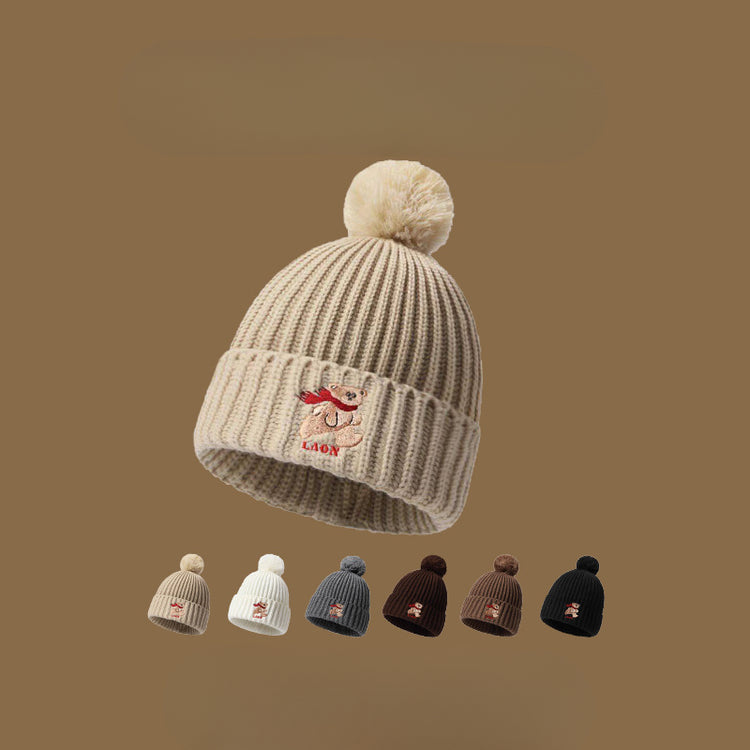 流行帽子|秋冬保暖帽子小眾設計小熊刺繡毛線帽美拉德風時尚情侶護耳針織帽「C4729」24.12-3