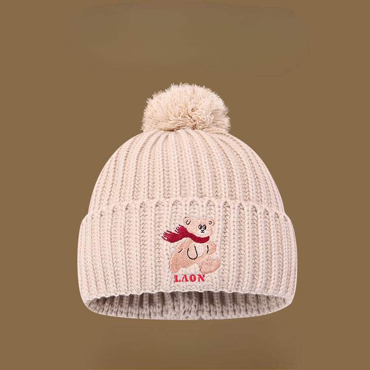 流行帽子|韓版可愛紅巾小熊LAO毛球針織帽冬季保暖百搭防風加厚顯臉小冷帽「C4729」24.10-4