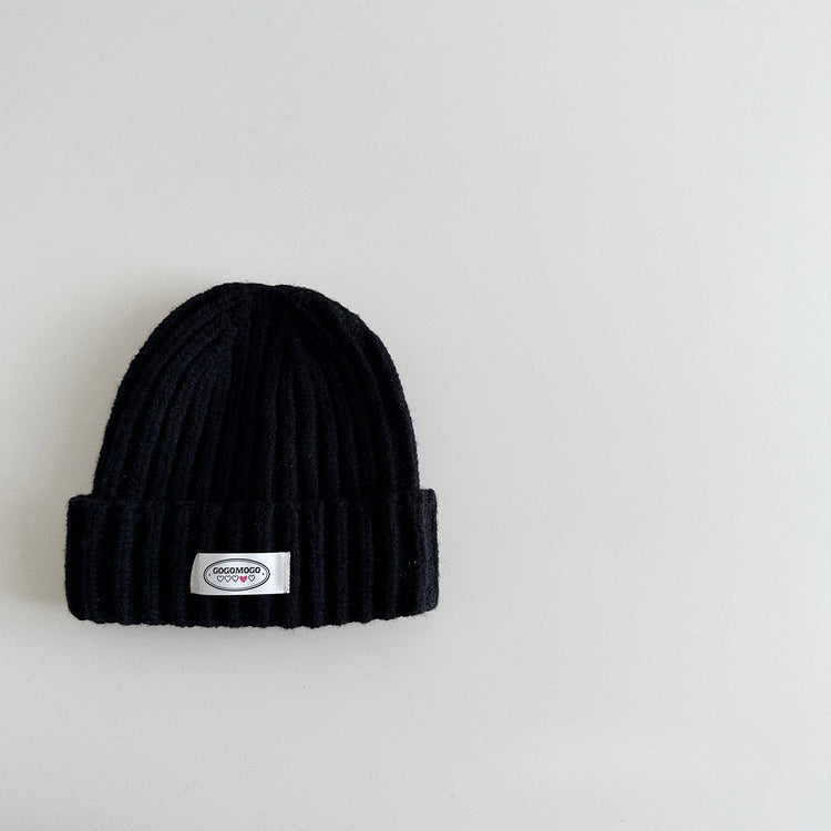 流行帽子|24年秋~字母布標純色毛線帽兒童護耳針織冷帽男女童寶寶保暖帽子「3103SG7」24.10-1