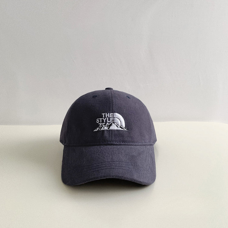 流行帽子|字母刺繡山峰棒球帽韓版顯臉小休閒百搭水洗春秋男女情侶鴨舌帽子「Q9343C」24.10-2