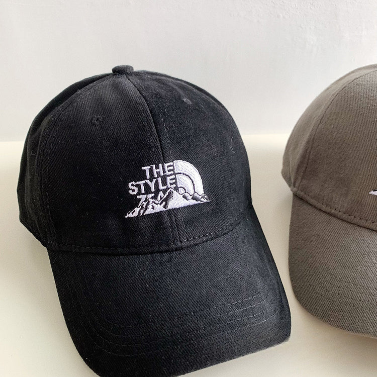 流行帽子|字母刺繡山峰棒球帽韓版顯臉小休閒百搭水洗春秋男女情侶鴨舌帽子「Q9343C」24.10-2