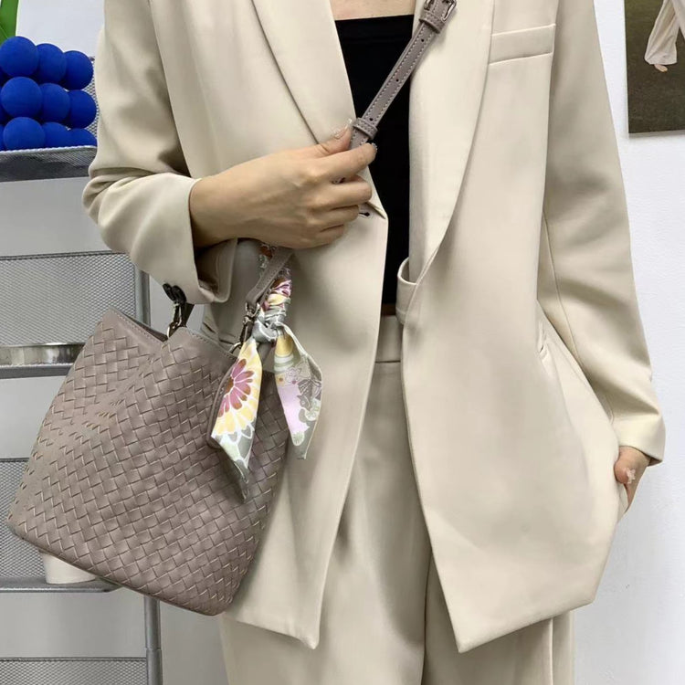 質感真皮 | 編織牛皮水桶包女斜背包大容量高級感真皮菜籃子手提包女通勤單肩「6006」24.08-4