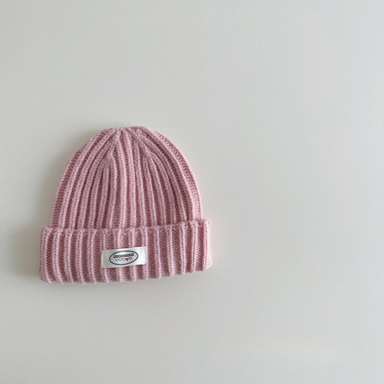 流行帽子|24年秋~字母布標純色毛線帽兒童護耳針織冷帽男女童寶寶保暖帽子「3103SG7」24.10-1
