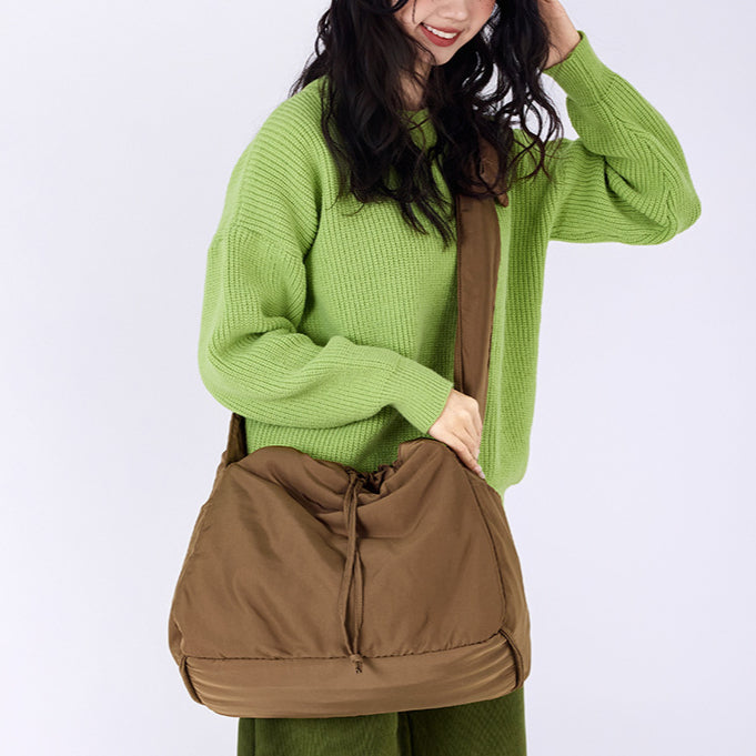 致青春|大容量質感包包女休閒旅行單肩包輕便簡約百搭抽繩斜挎托特包「6180-130」25.09-2