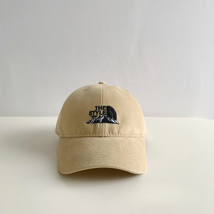 流行帽子|字母刺繡山峰棒球帽韓版顯臉小休閒百搭水洗春秋男女情侶鴨舌帽子「Q9343C」24.10-2