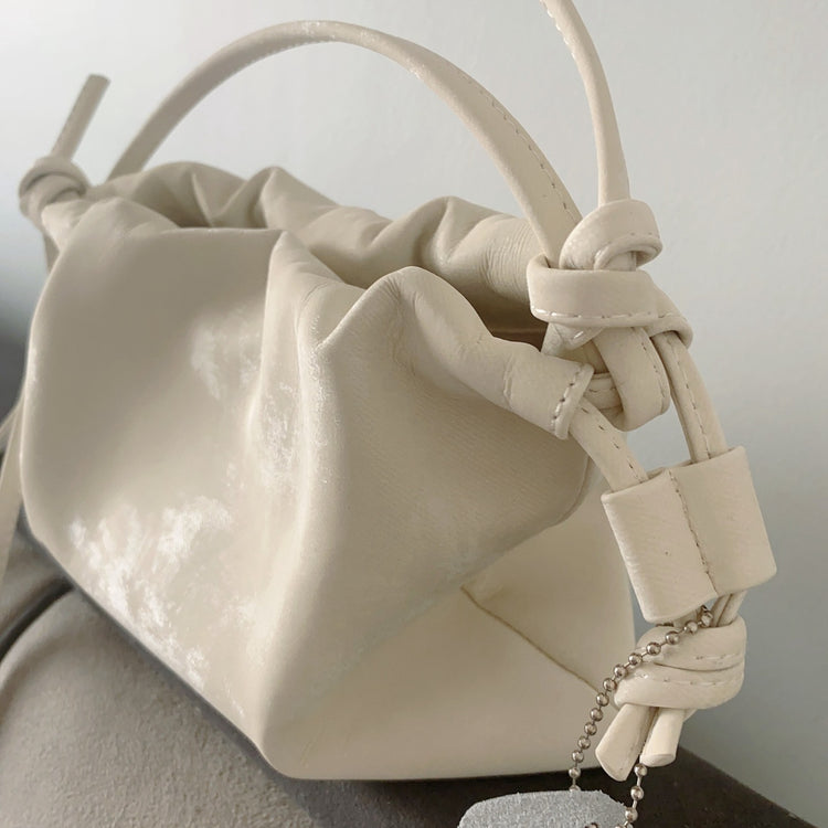 質感真皮|新中式褶皺雲朵包真皮女包時尚簡約包款女抽繩福袋餃子包「2430A」24.04-1