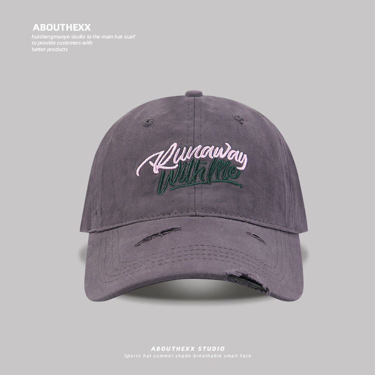 流行帽子|破洞字母刺繡鴨舌帽女遮陽寬檐大頭圍棒球帽顯臉小百搭遮陽帽子男「C5123」25.03-4