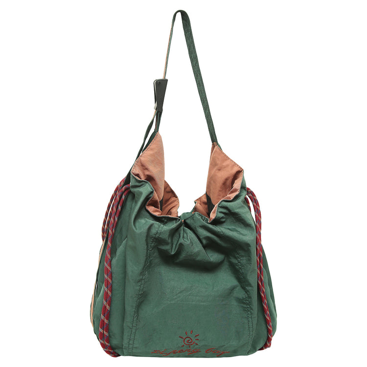 致青春|防潑水撞色休閒拼接慵懶風布包包簡約抽繩刺繡字母單肩斜挎包「9025-131」25.09-3