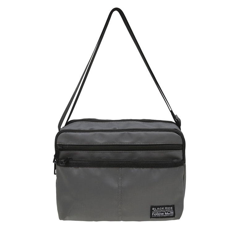 致青春|日系潮牌百搭單肩包男簡約個性斜背包休閒輕便通勤實用手機包「7003-240」24.04-3