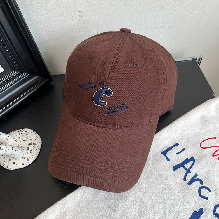 流行帽子|C字母棒球帽女春夏韓系刺繡軟頂遮陽帽學生情侶顯臉小戶外鴨舌帽「C4885」24.12-5
