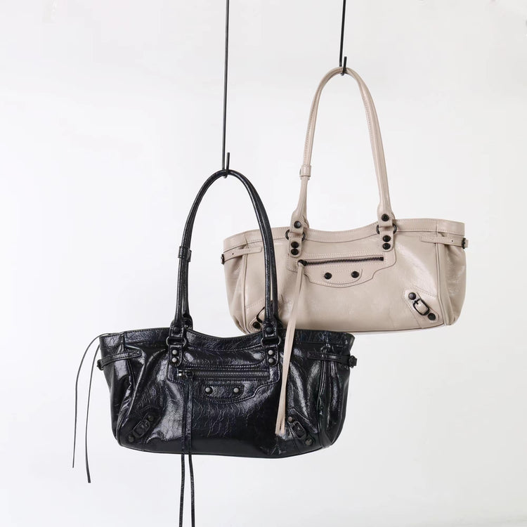 質感真皮|2025新款頭層油臘皮橫款機車包復古鉚釘休閒通勤單肩腋下托特包女「1186-O」25.10-1