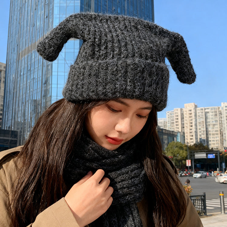 流行帽子|可愛搞怪毛線帽子女秋冬保暖護耳帽日系惡魔角手工針織冷帽套頭帽「C5702」25.10-2