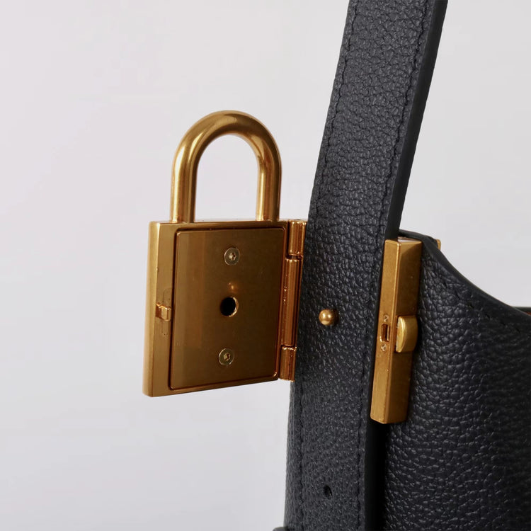 質感真皮|新款福寶頭層牛皮鎖扣hobo水桶包單肩斜背包真皮女包腋下包包「TG2503-3」25.03-3