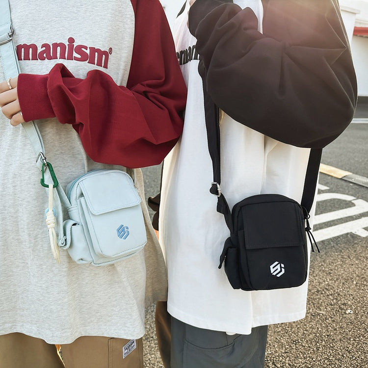 致青春|時尚韓版小眾休閒簡約手機包男女通用新款流行高顏值單肩包「602-160-1」24.04-3
