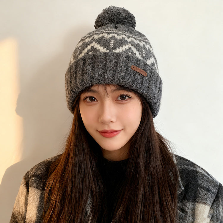 流行帽子|費爾島風針織帽子女秋冬保暖護耳毛線帽百搭大頭圍顯臉小套頭冷帽「C5828」25.11-3