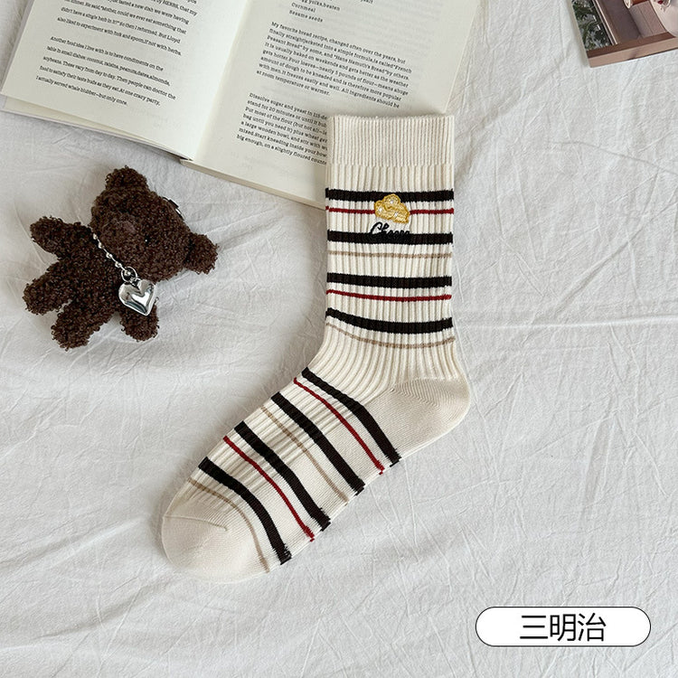 女襪|趣味刺繡襪子女秋冬拼色條紋潮流彈力中筒襪棉質吸汗透氣堆堆襪「MK5172」25.09-4