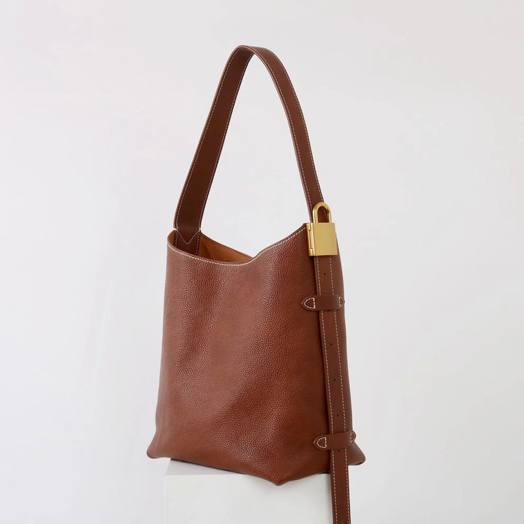 質感真皮|新款福寶頭層牛皮鎖扣hobo水桶包單肩斜背包真皮女包腋下包包「TG2503-3」25.03-3