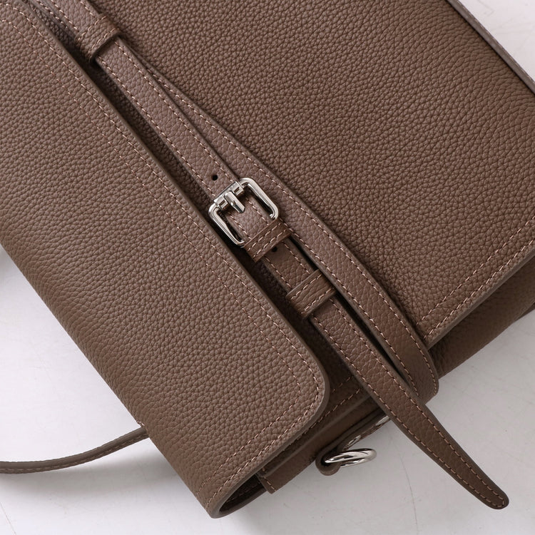 質感真皮|2025新款綁帶設計小眾輕奢高級質感通勤手提斜挎包復古單肩斜挎包「OS53100」25.11-3