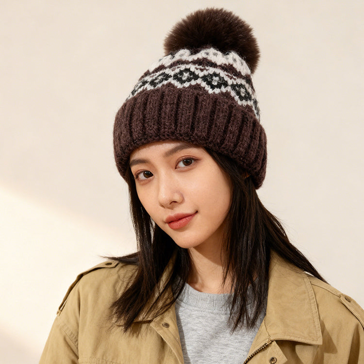 流行帽子|費爾島帽子女秋冬加厚保暖護耳顯臉小毛線帽防寒針織包頭套頭冷帽「C5858」25.11-4