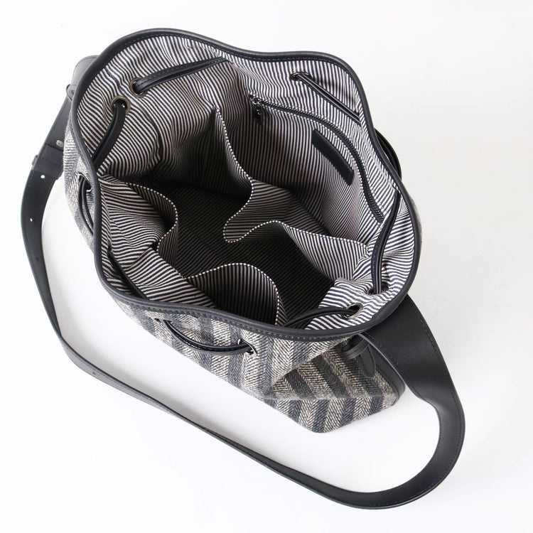 質感真皮|2025新款羊毛呢配真皮大容量條紋托特包女士通勤水桶包大包「7034」25.06-4