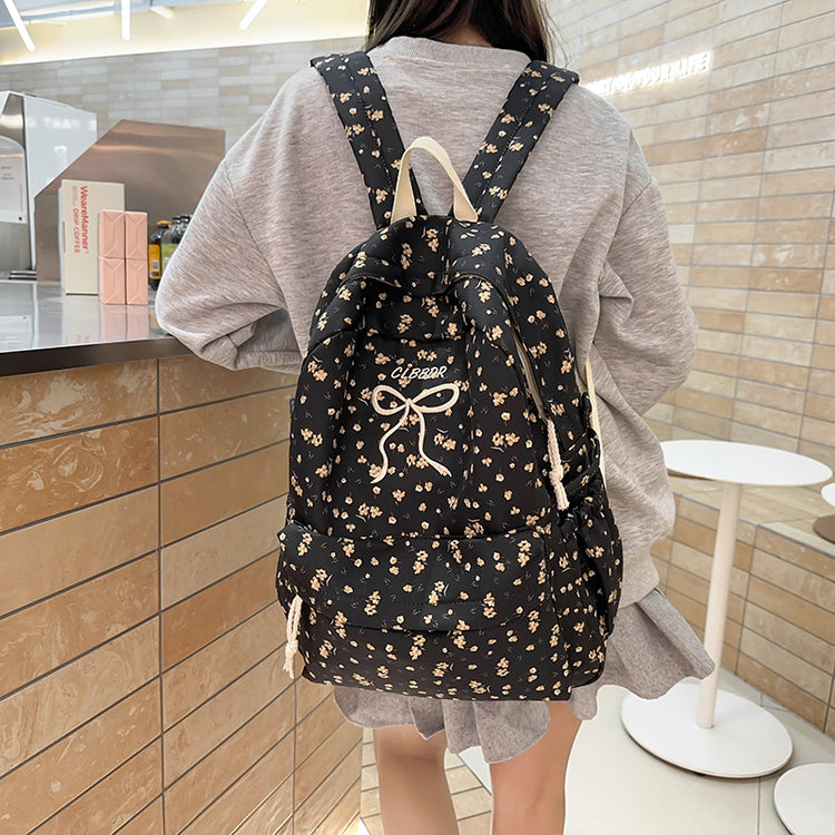 致青春 | 蝴蝶結刺繡小碎花雙肩包女時尚百搭設計感背包大容量少女學生書包「1863-126」25.03-1