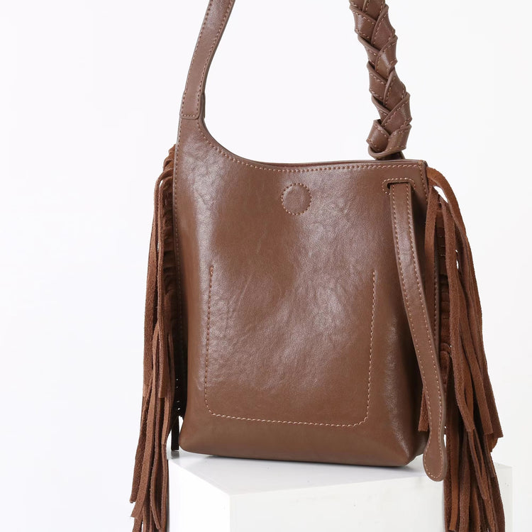 質感真皮|2025全新流蘇軟牛皮斜背包度假風百搭休閒信封包潮流輕奢單肩斜挎包「7058」25.09-4