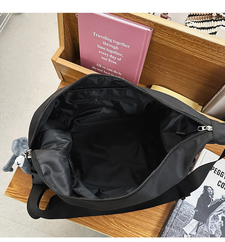 致青春|簡約百搭肩包潮酷少女學生斜背包輕便外出休閒旅行大容量斜背包「229-122」24.12-5