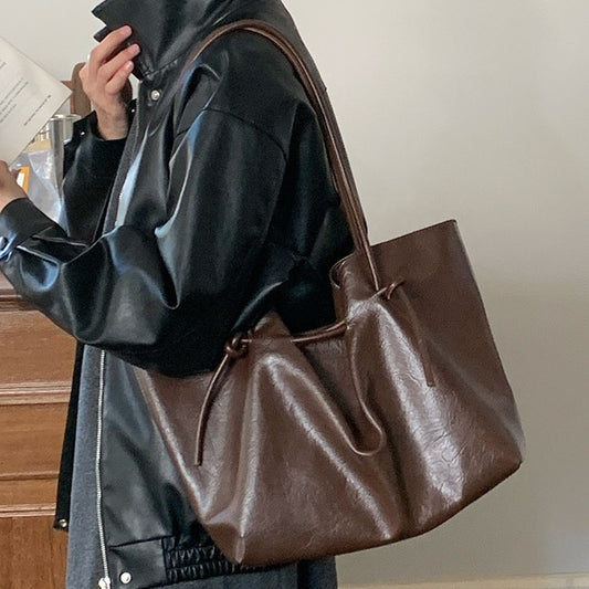 日韓流行|秋冬復古咖色綁帶托特包女士2025簡約大容量通勤單肩包時尚手提包「L9045」25.11-1