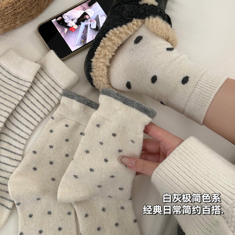 女襪|波點襪子女秋冬加厚保暖蓄熱鎖溫羊毛襪彈力親膚舒適ins潮中筒襪「NS29090」25.11-3