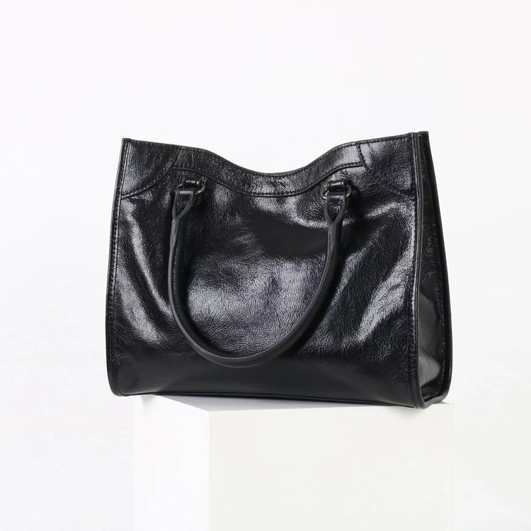 質感真皮|2025新款時尚歐美氣質頭層牛皮休閒鉚釘小眾韓版斜背包高級感機車包「8339」25.11-1