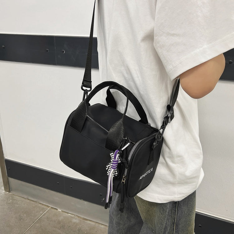 致青春|包包女包時尚牛津布小方包情侶休閒港風大容量單肩斜挎包「151-119」24.04-5