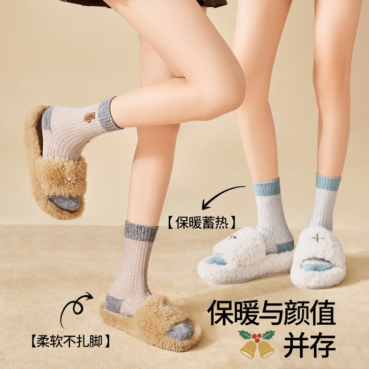 女襪|撞色美利奴羊毛襪子女冬季加厚保暖聖誕襪可愛復古刺繡彈力中筒襪「AM25108」25.12-2