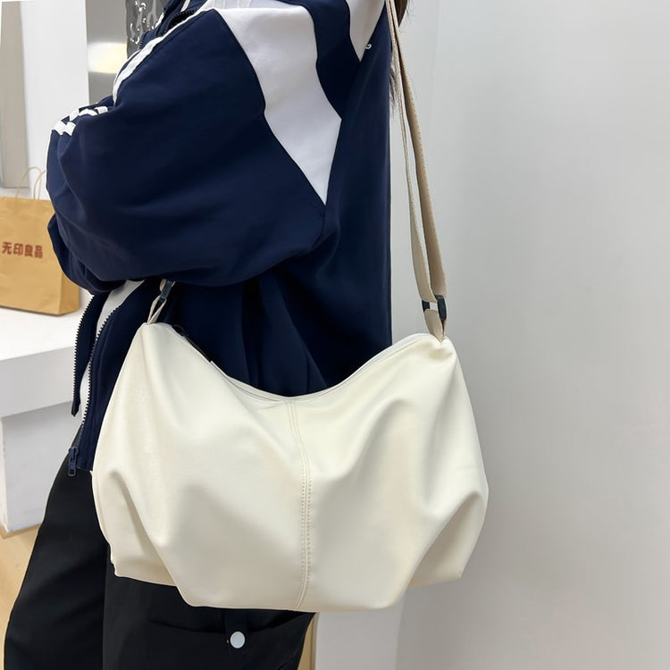 致青春|休閒簡約大容量托特包女2024新款潮流單肩包通勤純色斜挎包「80633-122」24.10-5