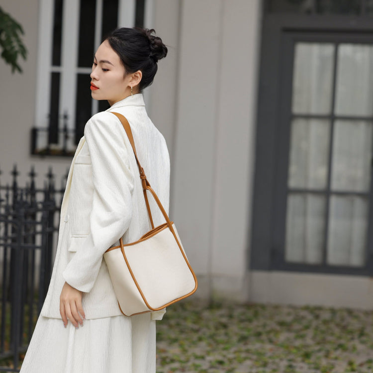 質感真皮|2024新小眾設計頭層牛皮菜籃子大容量通勤手提水桶包女包「6910」24.03-4