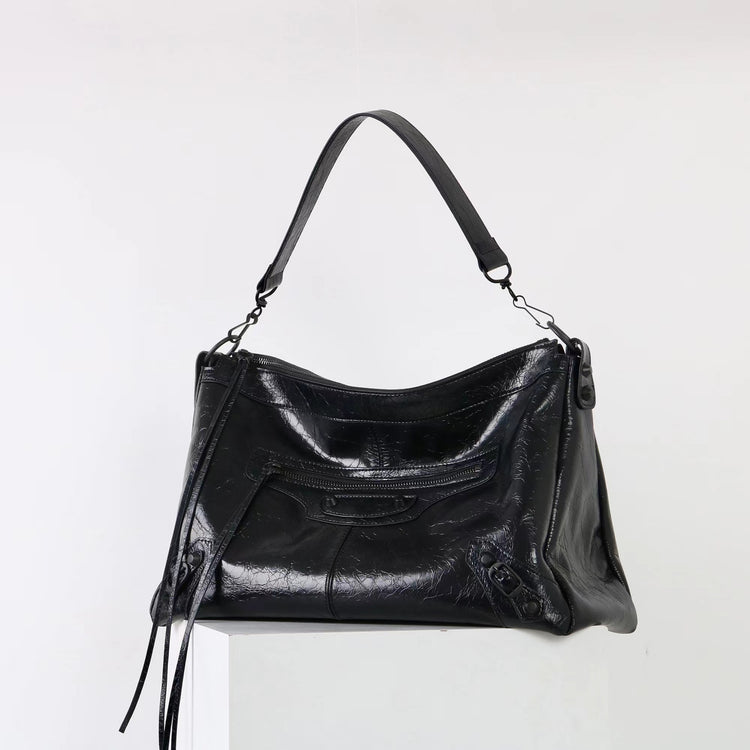 質感真皮|2025新機車包時尚百搭單肩腋下包簡約風格日常使用休閒鉚釘包「1187」25.09-5