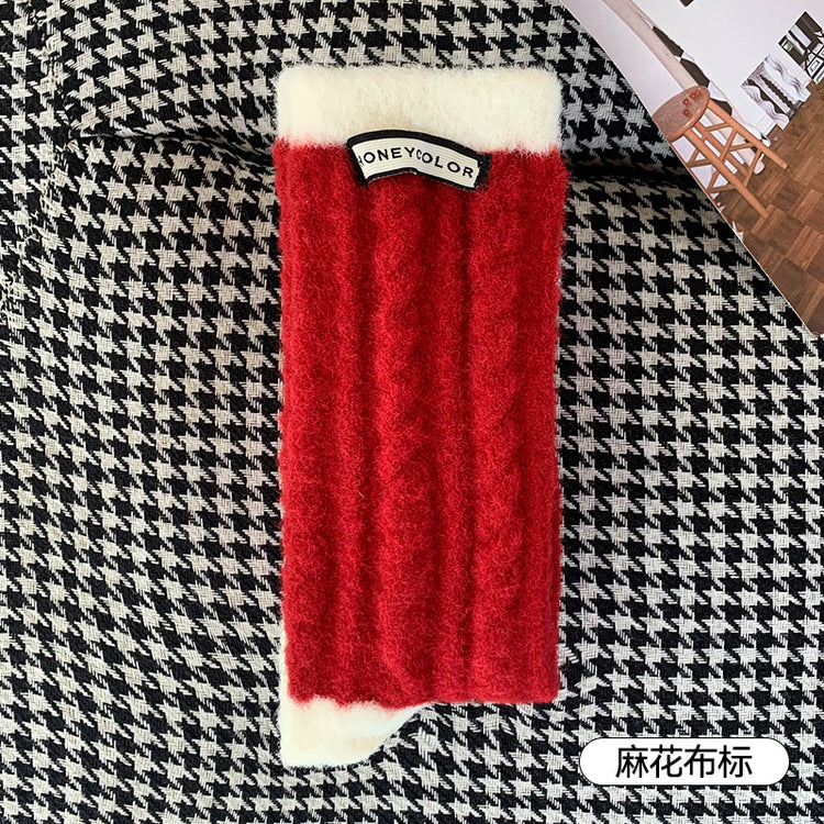 女襪|2025蛇年開運紅新年襪秋冬加絨加厚保暖澳絨襪彈性親膚舒適中筒襪「HC3192」25.01-2