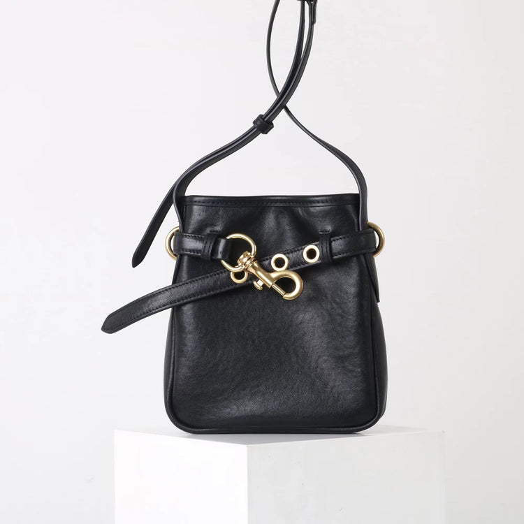 質感真皮|2025新款迷你鎖扣頭層牛皮手機包一字帶小方包高品質百搭單肩斜包「6601」25.09-5