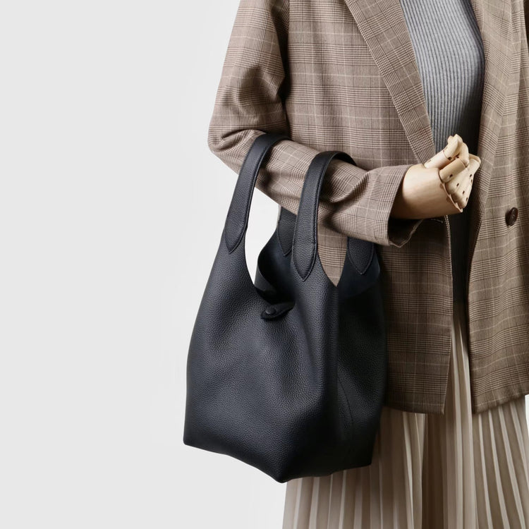 質感真皮|新款頭層牛皮水桶包菜籃手提女真皮高級感托特包荔枝紋包包「9017」25.03-2