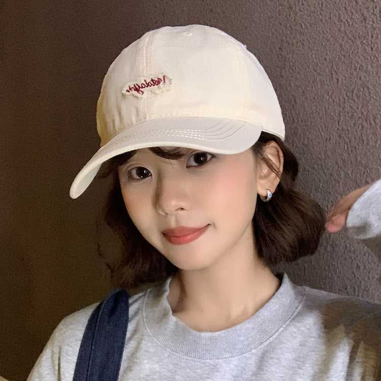 流行帽子|新款字母刺繡棒球帽春秋季韓版百搭簡約純色情情侶校園休閒鴨舌帽「C4893」25.01-2