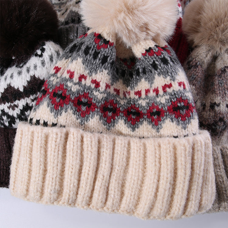 流行帽子|費爾島帽子女秋冬加厚保暖護耳顯臉小毛線帽防寒針織包頭套頭冷帽「C5858」25.11-4