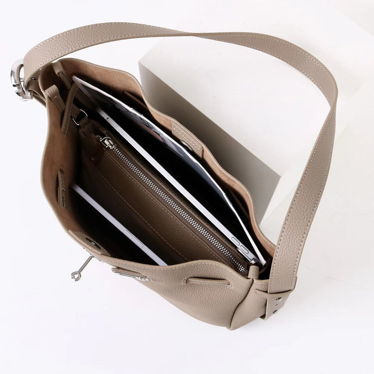 質感真皮|2025新款頭層牛皮高級感單肩斜背手提水桶包大容量小眾百搭「OS53088」25.11-1