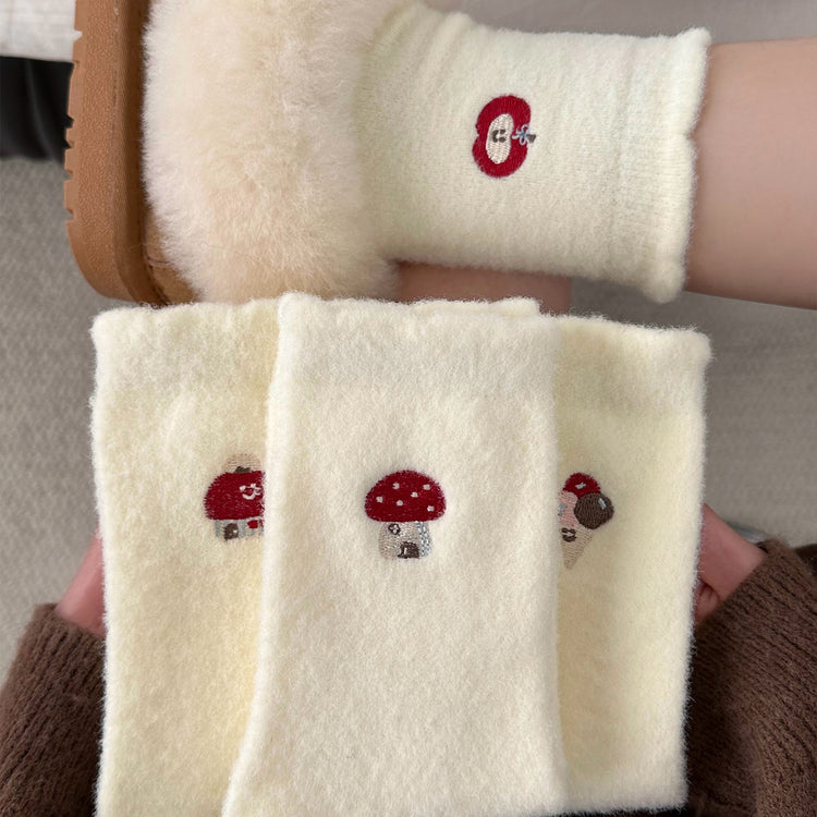 女襪|白色澳絨襪子女秋冬季加絨加厚保暖中筒襪可愛卡通刺繡諸暨襪子「H5785」25.11-3