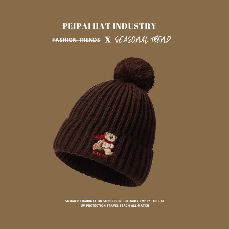 流行帽子|秋冬保暖帽子小眾設計小熊刺繡毛線帽美拉德風時尚情侶護耳針織帽「C4729」24.12-3