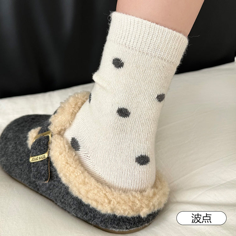 女襪|波點襪子女秋冬加厚保暖蓄熱鎖溫羊毛襪彈力親膚舒適ins潮中筒襪「NS29090」25.11-3